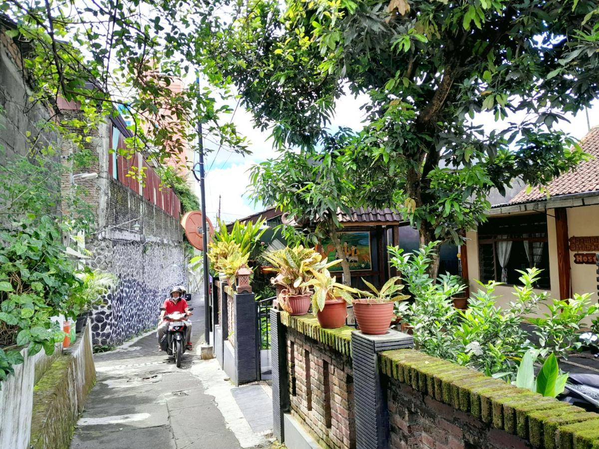 Ngampilan Backpacker Hostel Yogyakarta Ngoại thất bức ảnh