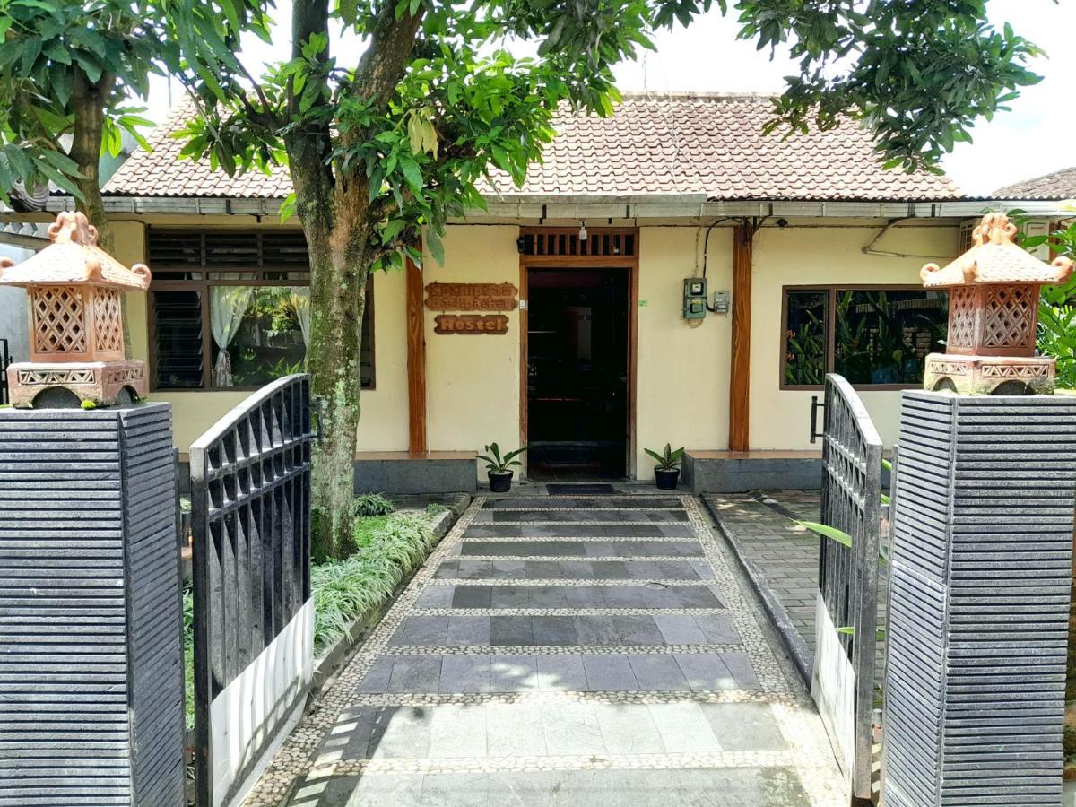 Ngampilan Backpacker Hostel Yogyakarta Ngoại thất bức ảnh